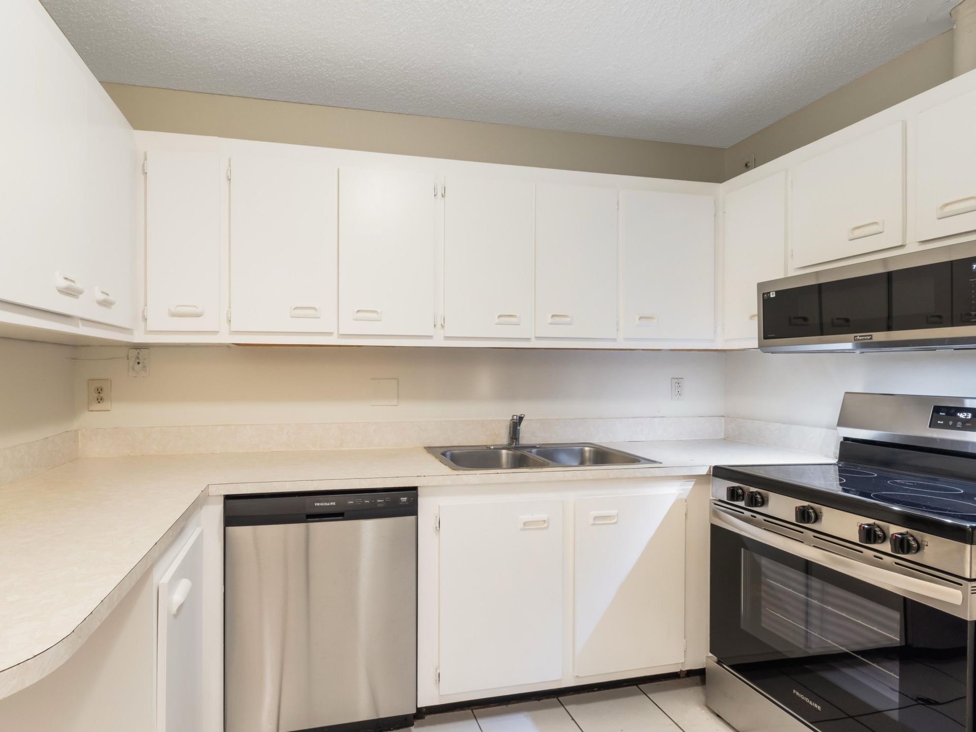 4806 Cherry Road, West Palm Beach, FL 33417 Photo