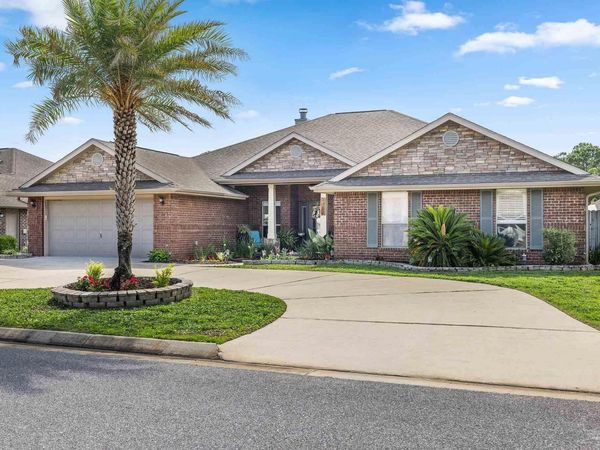 1797 Twin Pine Blvd, Gulf Breeze, FL 32563