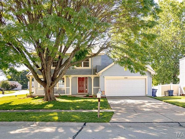 2920 Sherwood Drive , Florissant, MO 63031