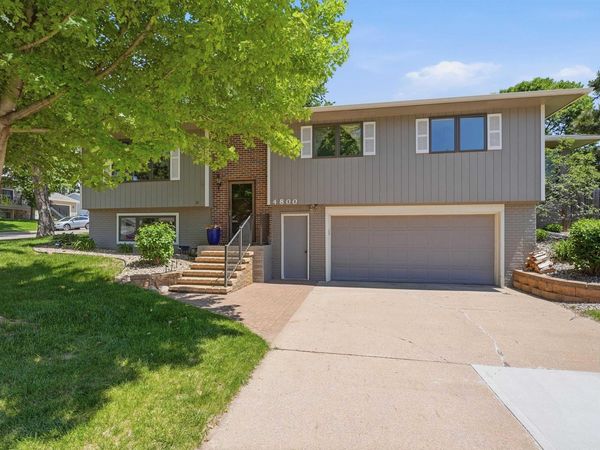 4800 S Glenview Rd, Sioux Falls, SD 57103