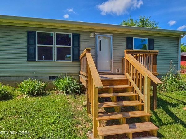 207b Fair St, Sweetwater, TN 37874