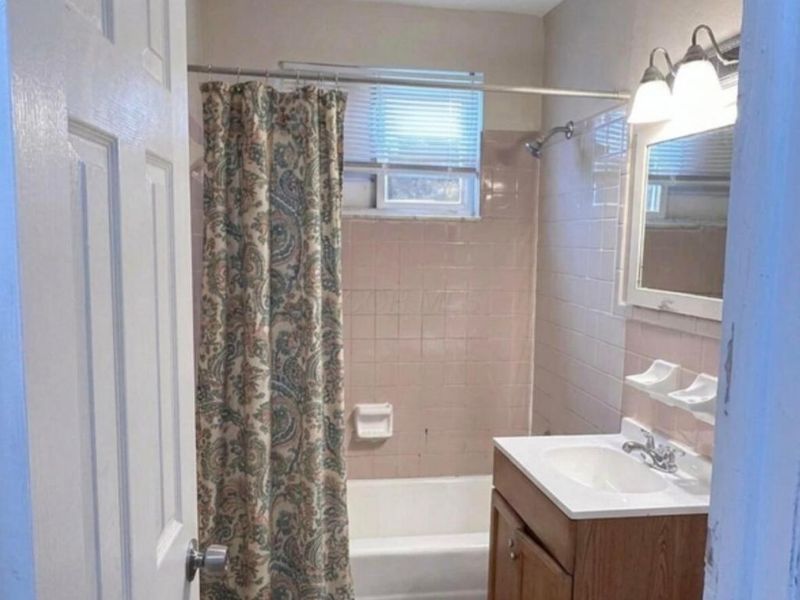 940 Ferndale Place, Unit B, Columbus, OH 43209 Photo 5