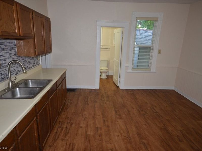 900 Sherman Street, Akron, OH 44311 Photo 12