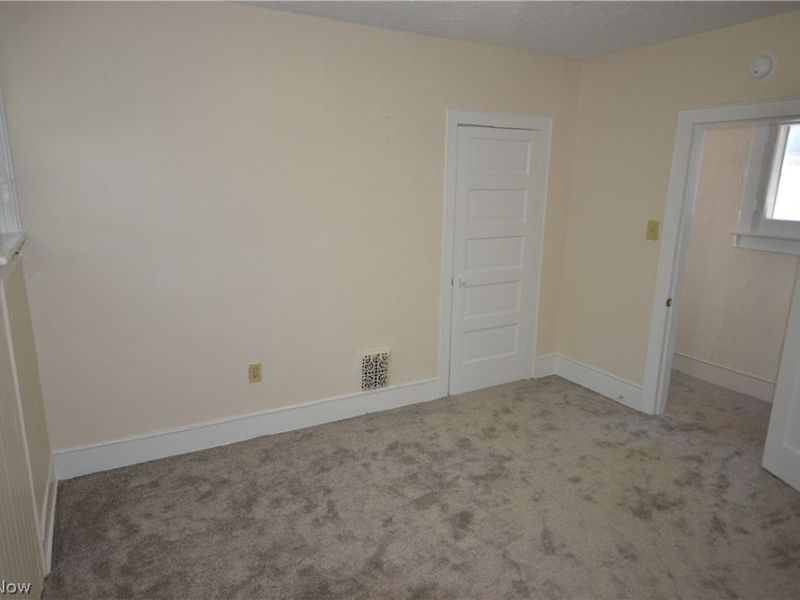 900 Sherman Street, Akron, OH 44311 Photo 22
