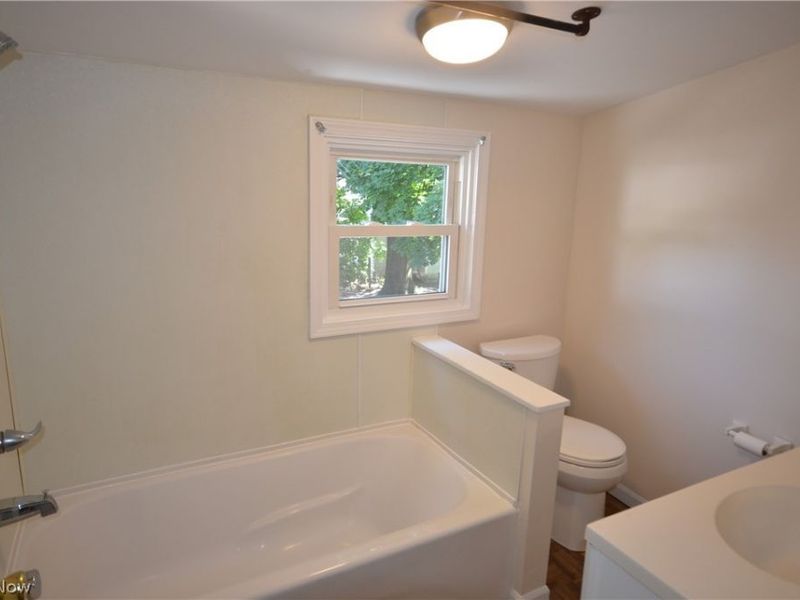 900 Sherman Street, Akron, OH 44311 Photo 25