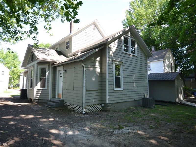 900 Sherman Street, Akron, OH 44311 Photo 3