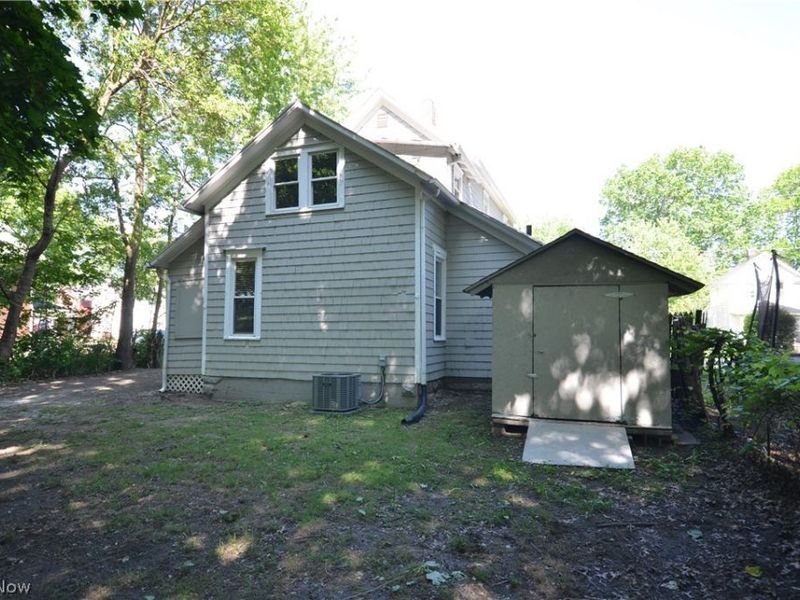 900 Sherman Street, Akron, OH 44311 Photo 4