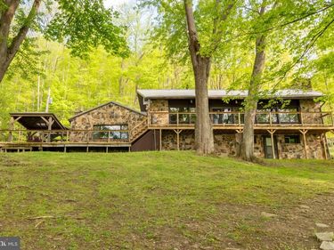 750 LAKE SIDE ROAD , ADDISON, PA 15411