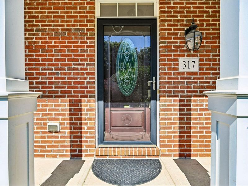317 Blue Jacket Circle, Pickerington, OH 43147 Photo 3