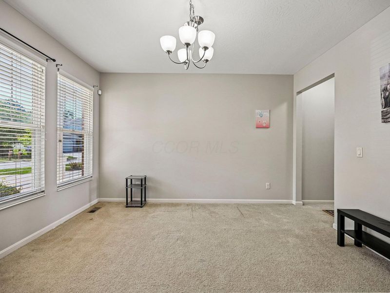 317 Blue Jacket Circle, Pickerington, OH 43147 Photo 6