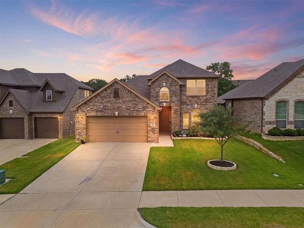 320 Hudson Court, Kennedale, TX 76060