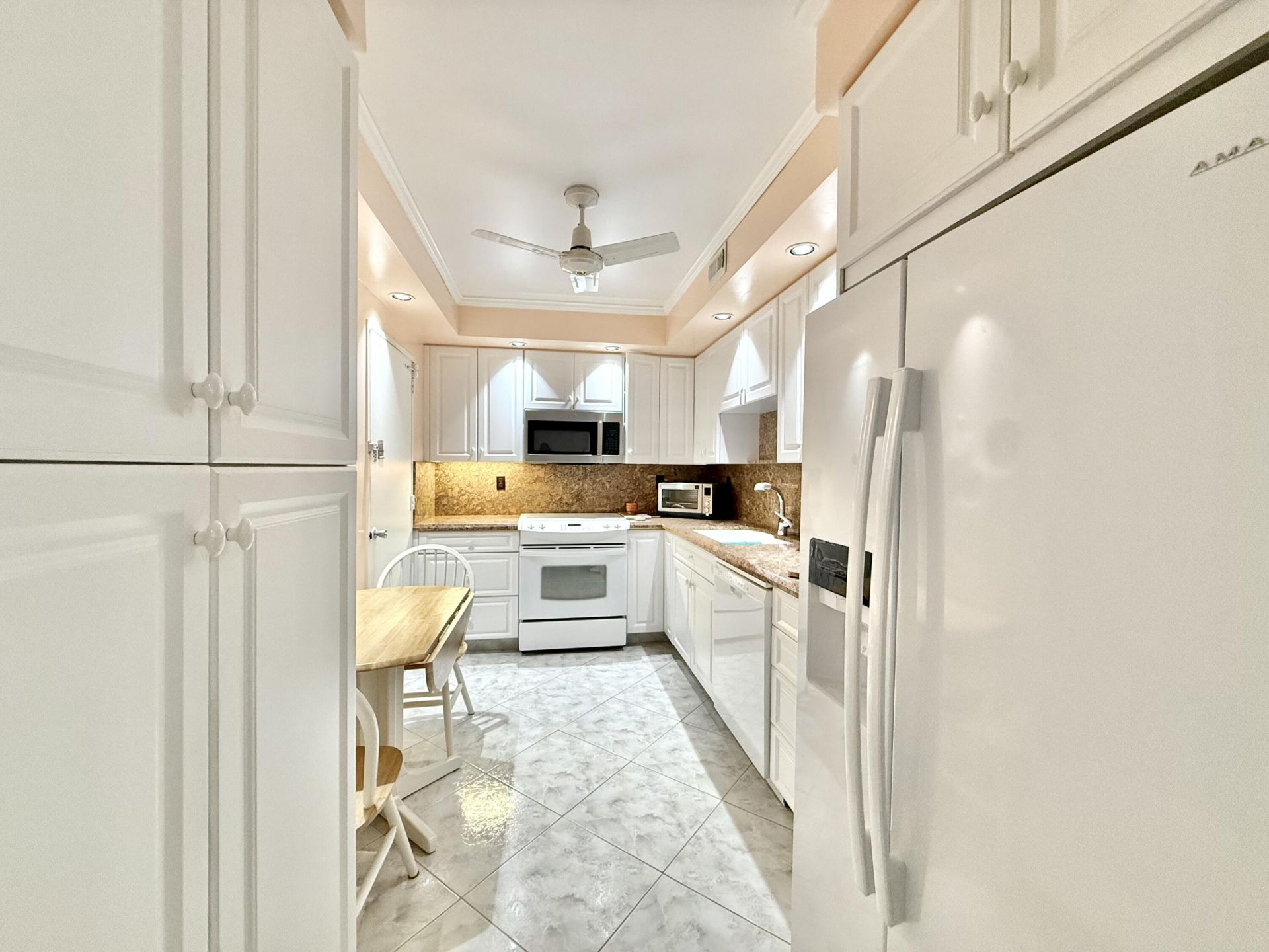 4250 Galt Ocean Drive, Unit 14t, Fort Lauderdale, FL 33308 Photo