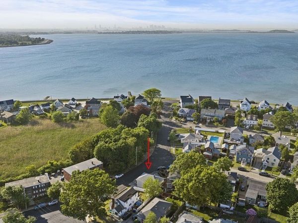 42 Plover Rd, Quincy, MA 02169