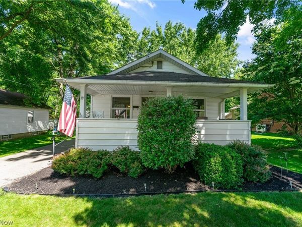 19 Nesbitt Street , Poland, OH 44514
