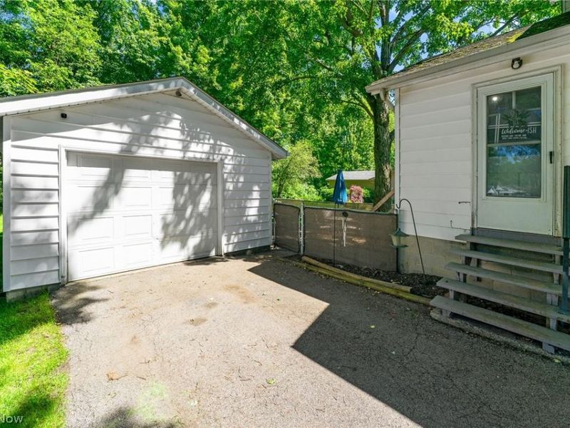 19 Nesbitt Street, Poland, OH 44514 Photo 13