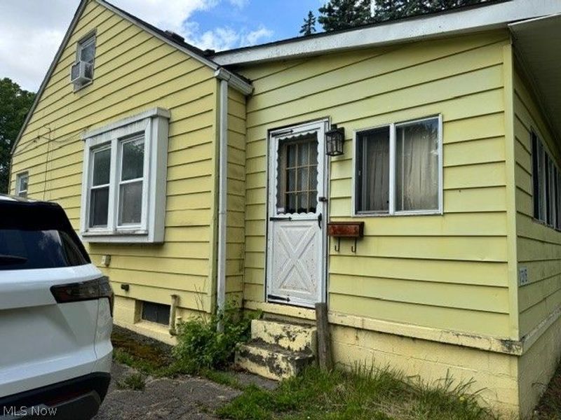 1315 Crumrine Street, Youngstown, OH 44505 Photo 3
