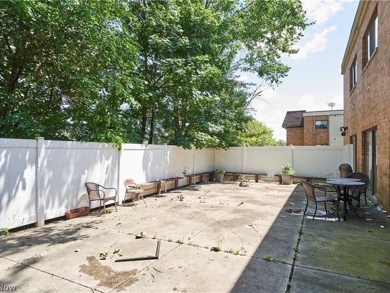 16231 Broadway Avenue, Maple Heights, OH 44137 Photo 5