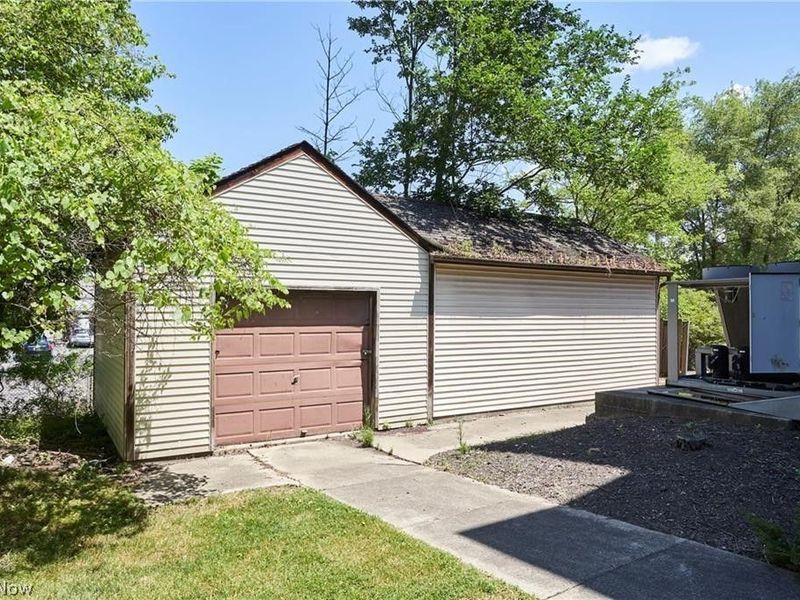 16231 Broadway Avenue, Maple Heights, OH 44137 Photo 6