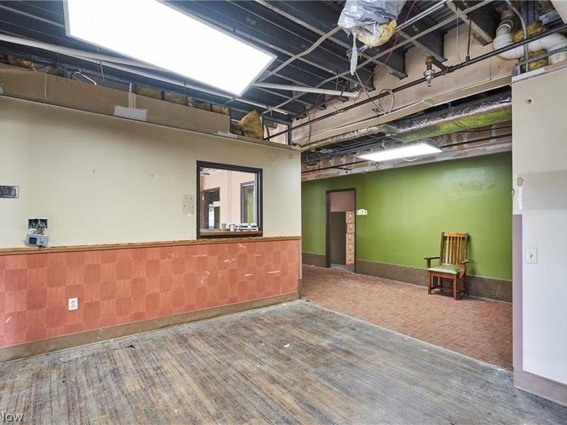 16231 Broadway Avenue, Maple Heights, OH 44137 Photo 9