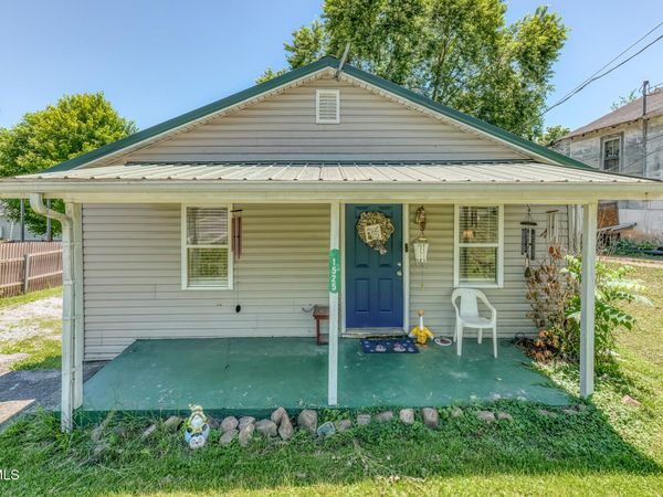 1525 Massachusetts Avenue, Bristol, VA 24201
