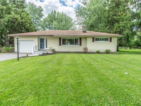21930 Holcomb Street , Watertown, NY 13601