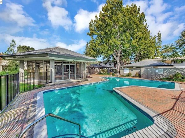 121 Buckingham Dr, Unit 25, Santa Clara, CA 95051
