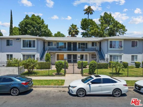 14913 Hartland Street, Unit 6, Van Nuys, CA 91405