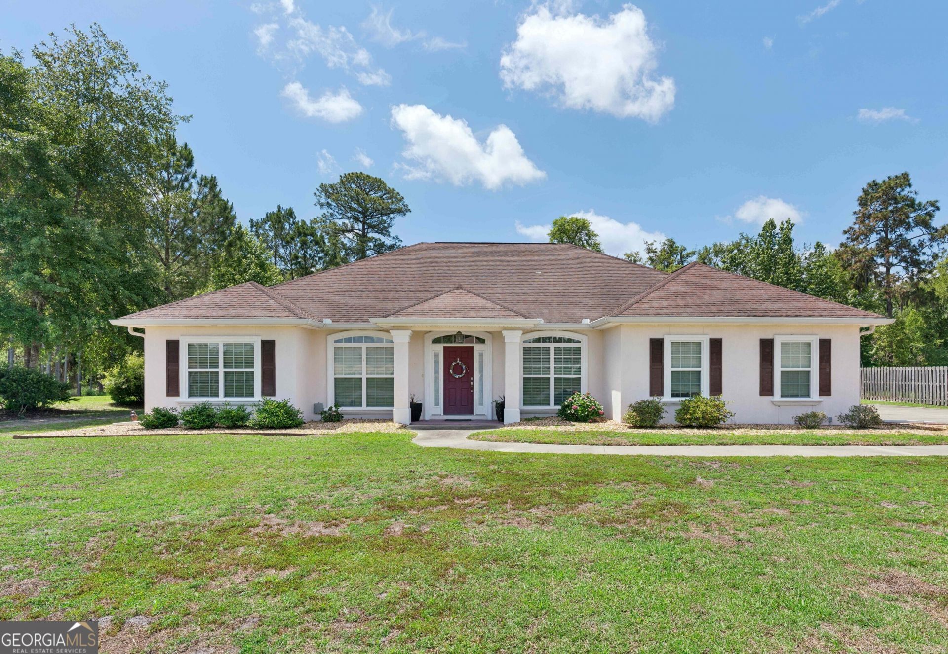 371 Lake Erie Drive, Brunswick, GA 31523 Main Photo