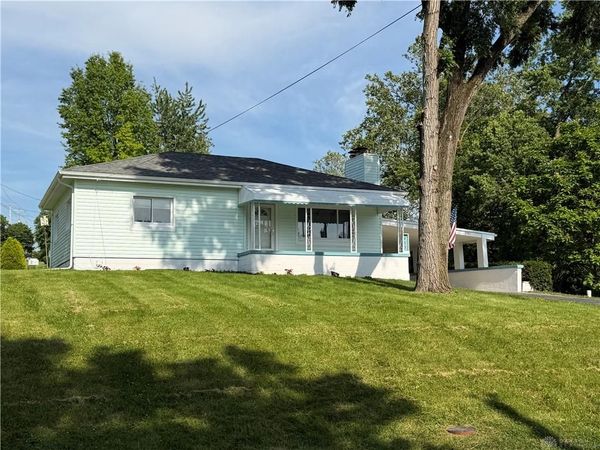 950 N 12th Street, Miamisburg, OH 45342