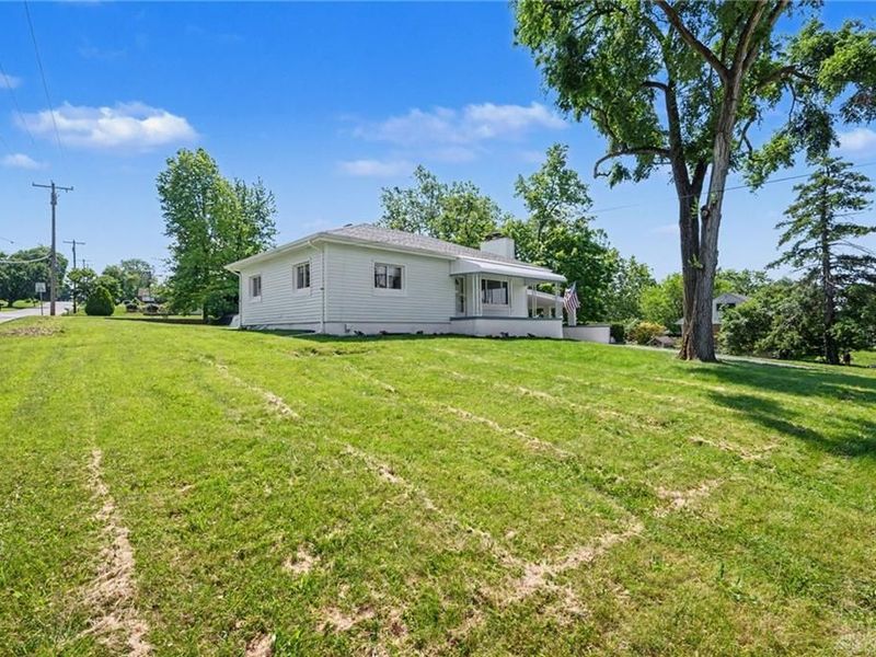950 N 12th Street, Miamisburg, OH 45342 Photo 3