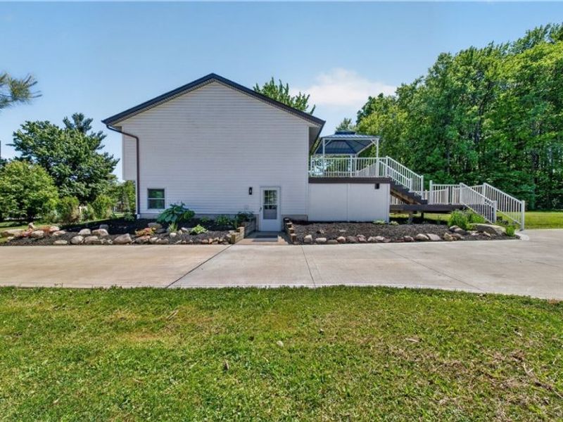 10142 Hillcrest Road, Kirtland, OH 44094 Photo 45