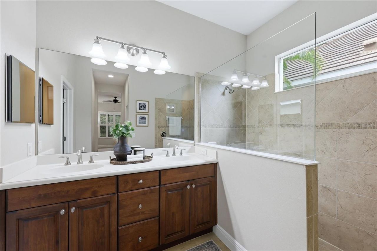 12154 Thornhill Court , Bradenton, FL 34202 Photo