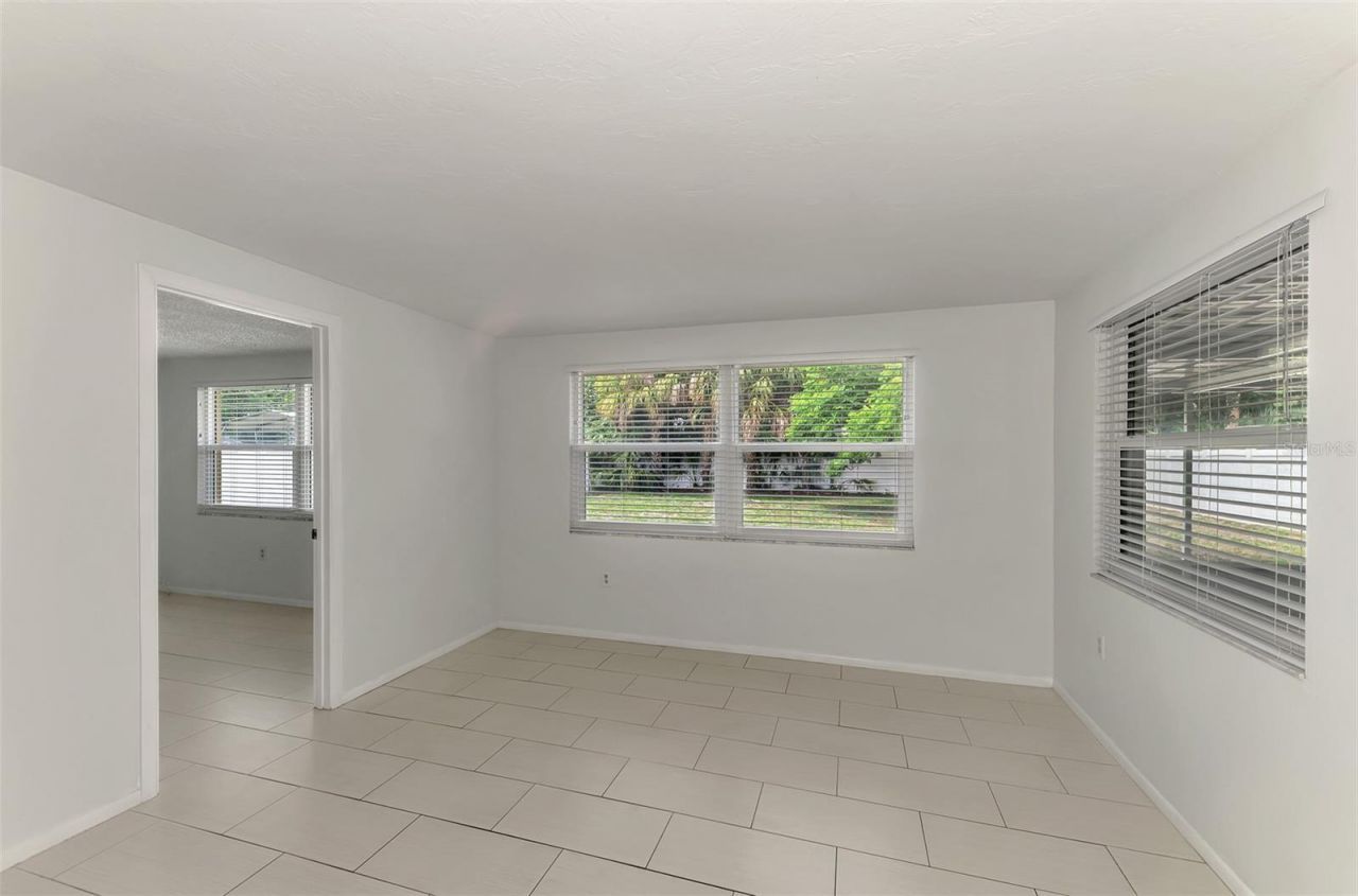 1110 Carmella Circle, Sarasota, FL 34243 Photo