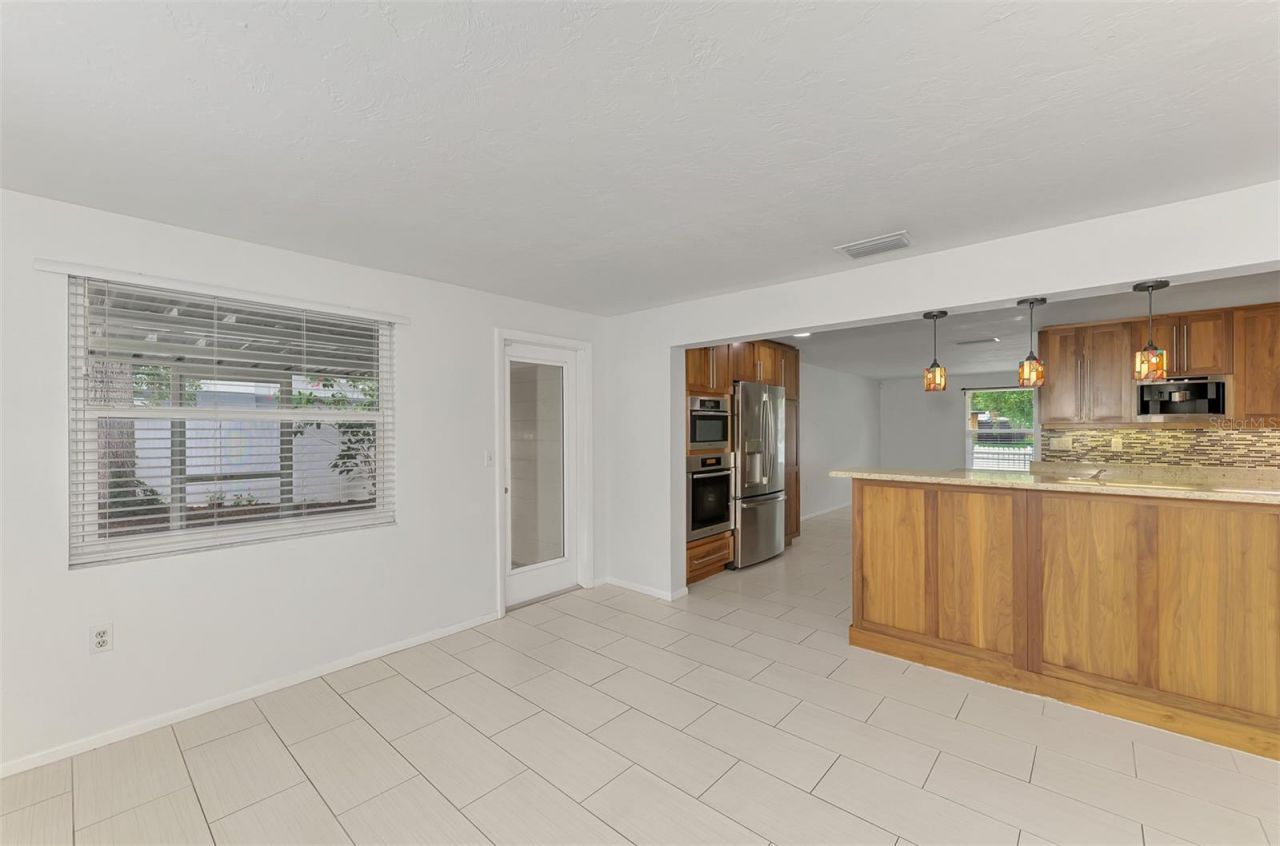 1110 Carmella Circle, Sarasota, FL 34243 Photo