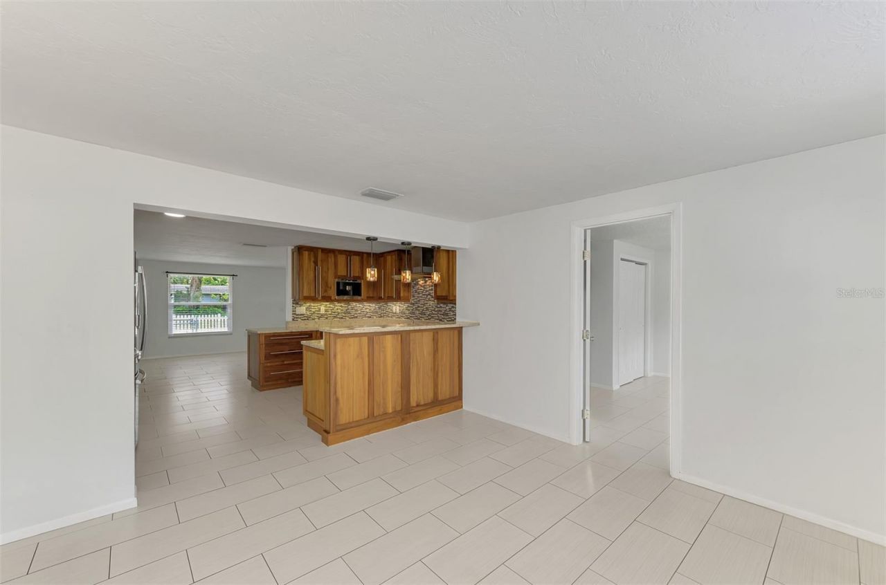 1110 Carmella Circle, Sarasota, FL 34243 Photo