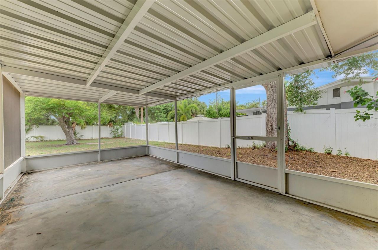 1110 Carmella Circle, Sarasota, FL 34243 Photo
