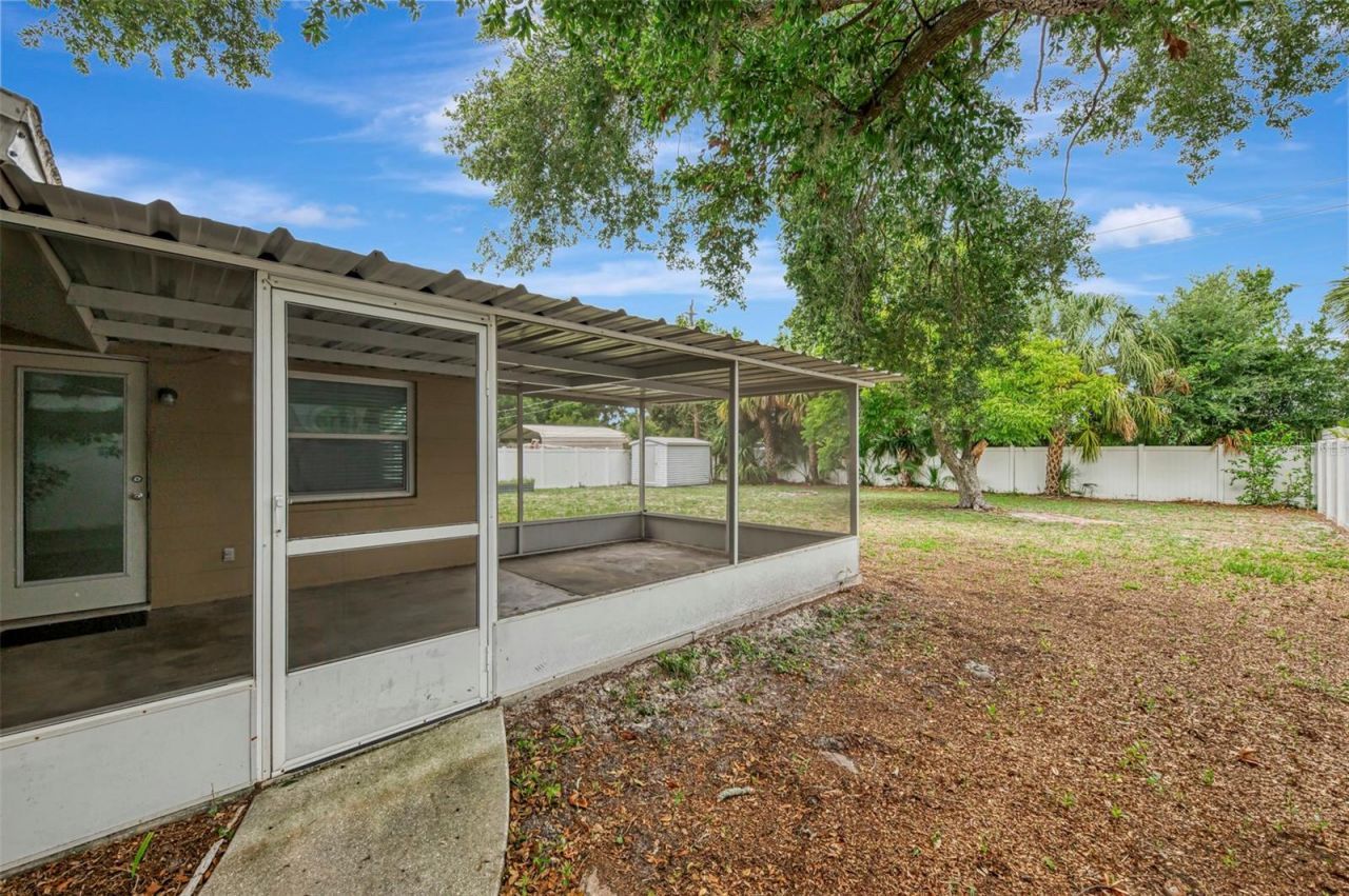 1110 Carmella Circle, Sarasota, FL 34243 Photo
