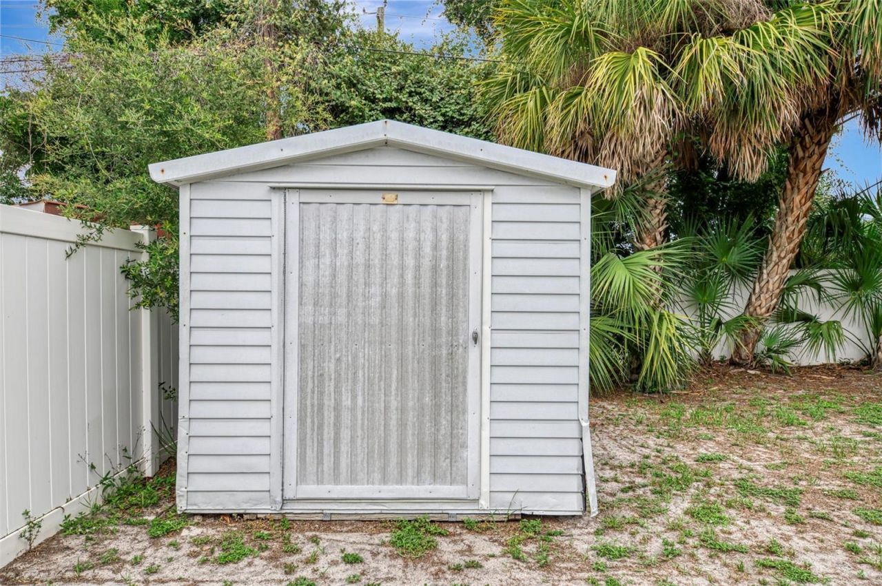 1110 Carmella Circle, Sarasota, FL 34243 Photo