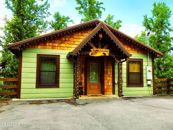 344 Silverbell Hgts Lane, Gatlinburg, TN 37738