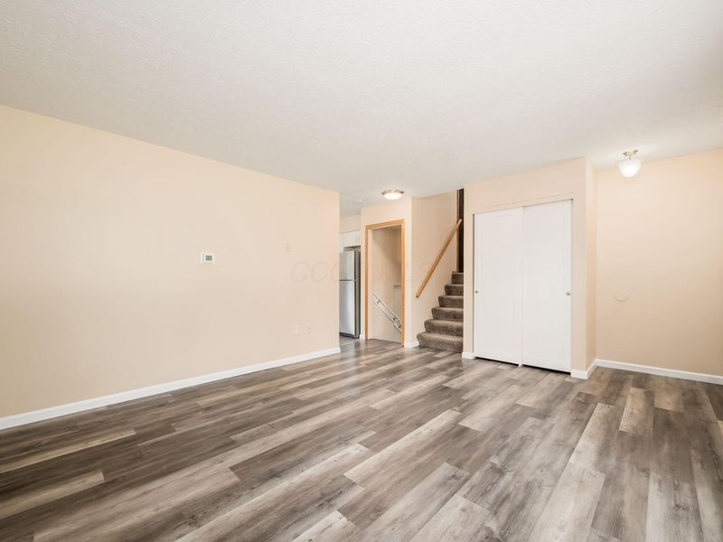 2479 Willow View Court, Grove City, OH 43123 Photo 5