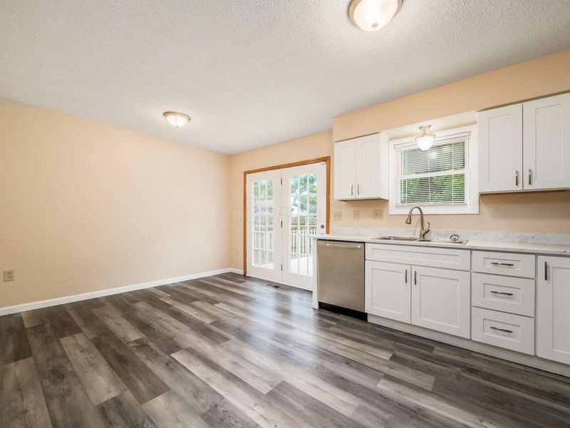 2479 Willow View Court, Grove City, OH 43123 Photo 8