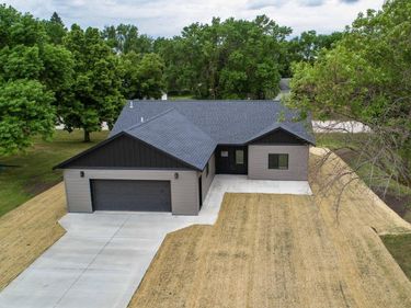313 1st Street NE, Rothsay, MN 56579