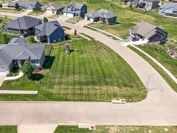 4152 Barbaro Ave, Iowa City, IA 52240