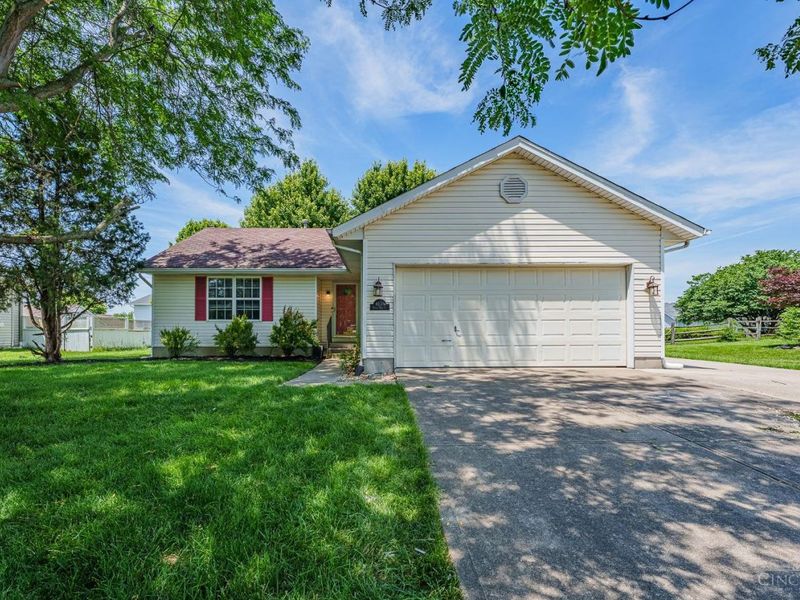 6559 Vonnie Vale Court, Fairfield Twp, OH 45011 Photo 1