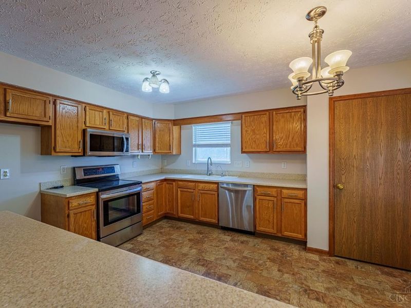 6559 Vonnie Vale Court, Fairfield Twp, OH 45011 Photo 11