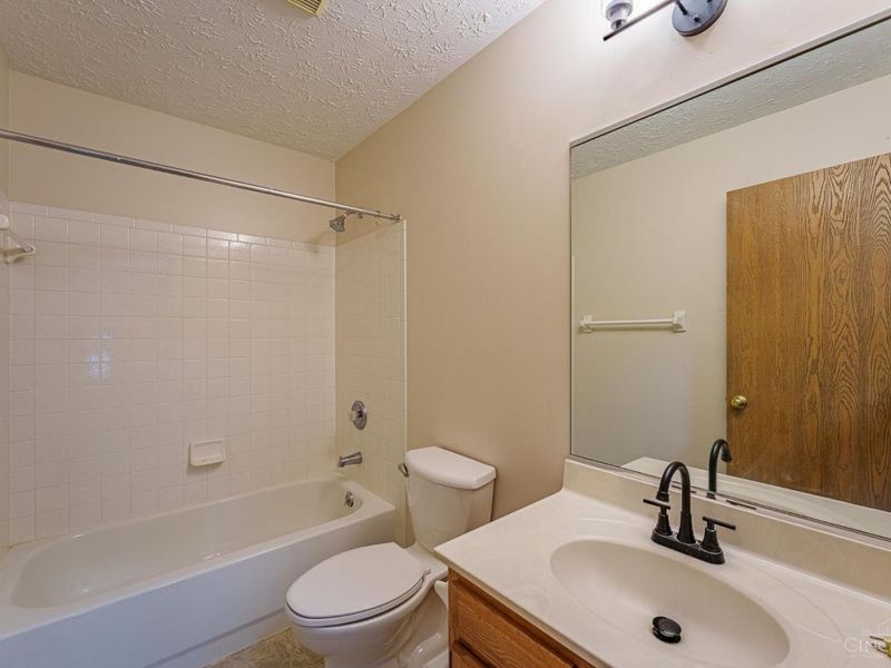 6559 Vonnie Vale Court, Fairfield Twp, OH 45011 Photo 18