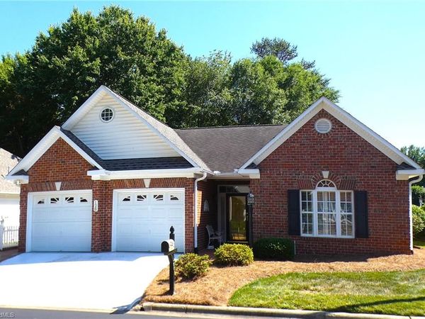 128 Sterling Point Court, Winston-Salem, NC 27104