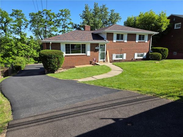 1398 Raven Dr , Pittsburgh, PA 15243