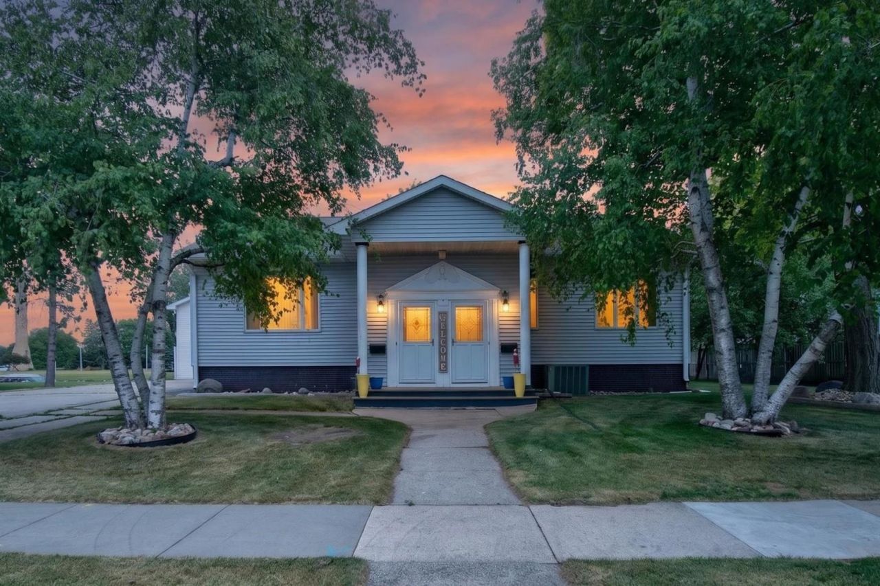 1126 Fillmore Avenue, Oshkosh, WI 54902 Main Photo