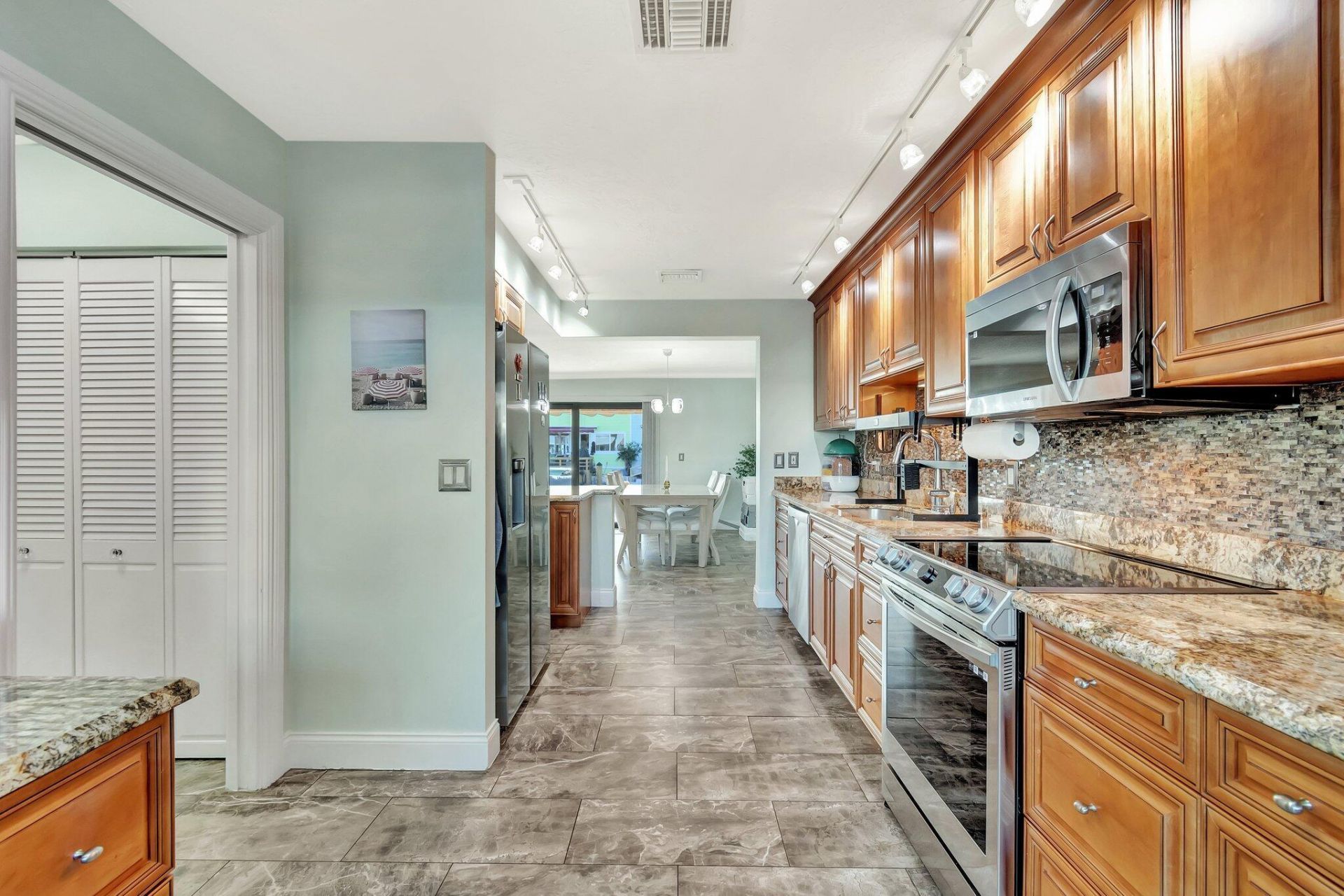 732 NE 12th Terrace, Unit 6, Boynton Beach, FL 33435 Photo